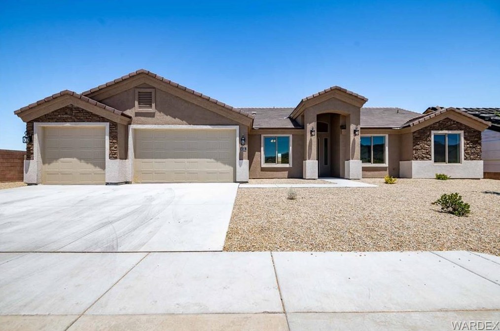 3282 Roma Rd, Kingman AZ 86401 exterior