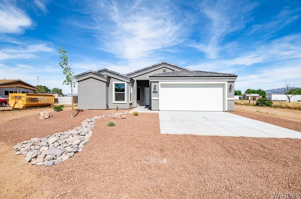 3661 Willow Rd, Kingman, AZ 86409-3097
