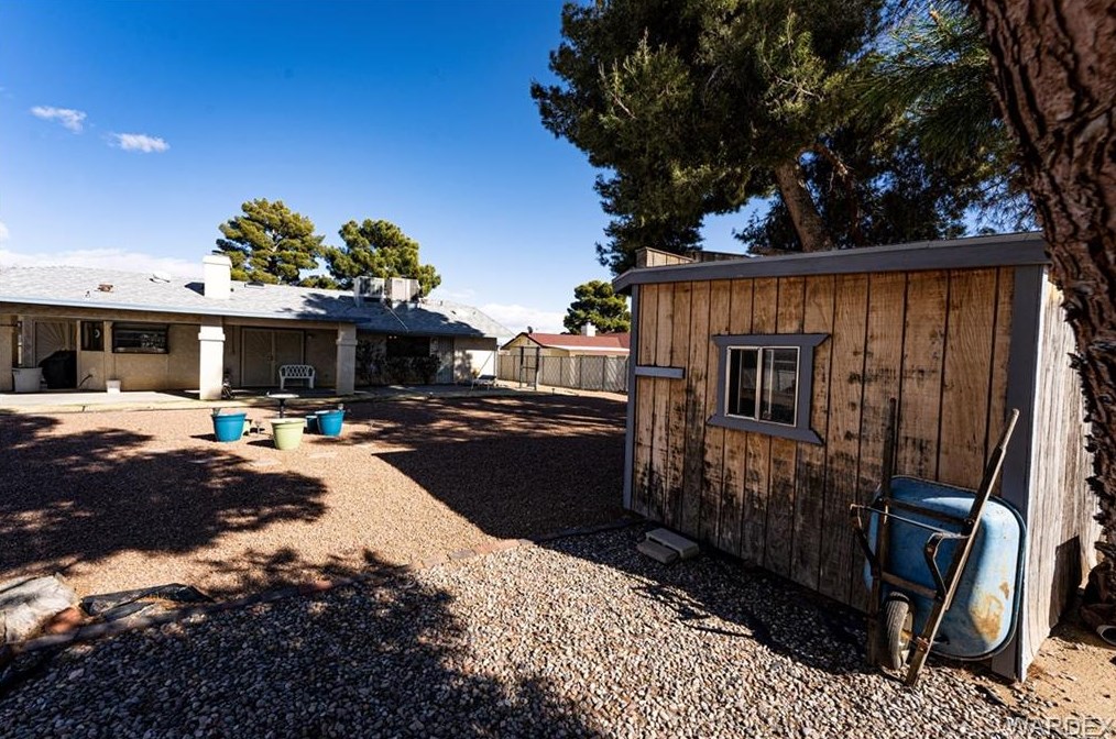 4893 Scotty Dr, Kingman AZ 86409-9002 exterior