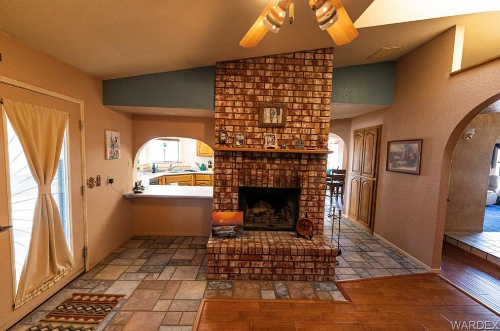 4893 Scotty Dr, Kingman AZ 86409-9002 exterior