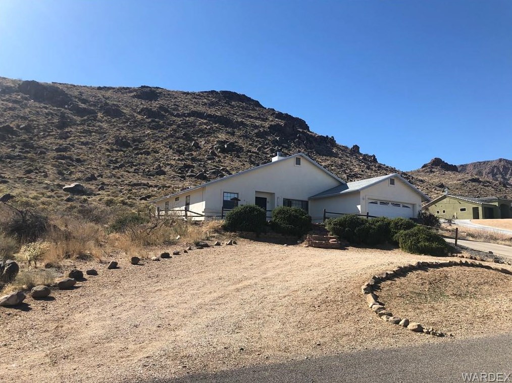 4735 Shane Dr, Kingman, AZ 86409-4305