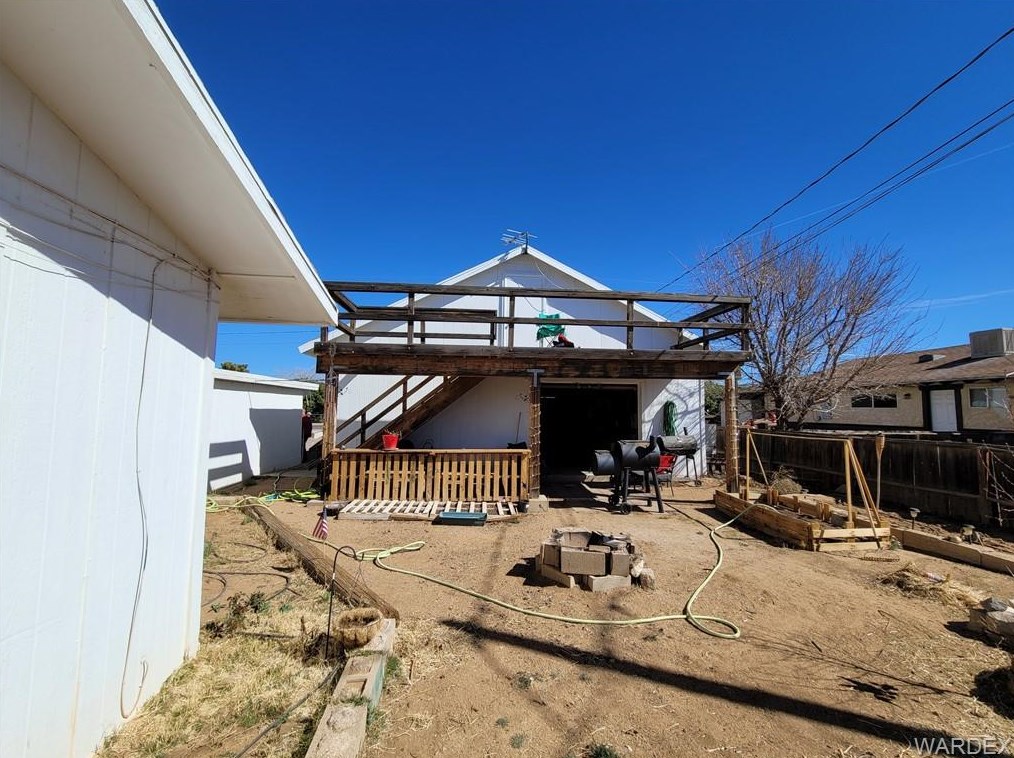 3865 Roosevelt St, Kingman, AZ 86409-3239