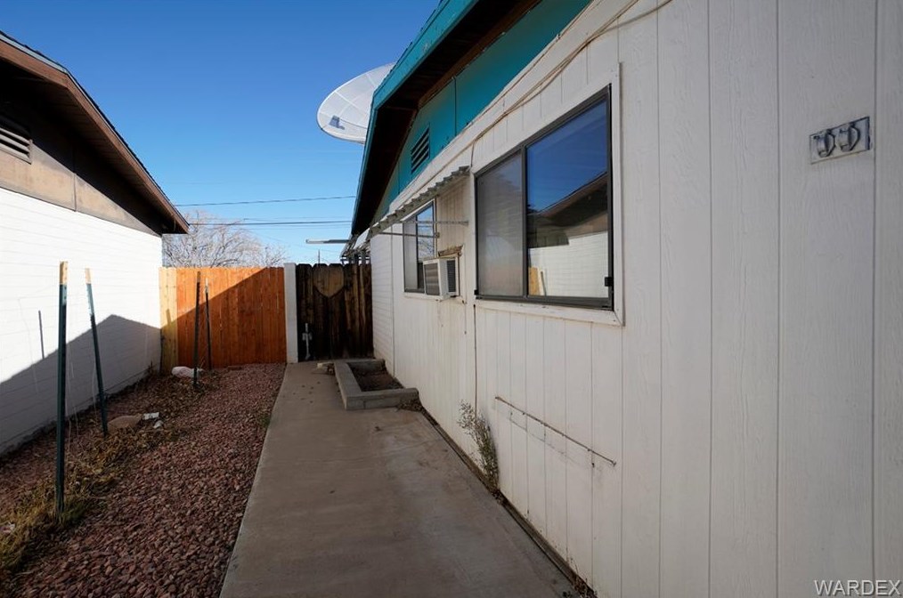 1961 Atlantic Ave, Kingman, AZ 86401-4106