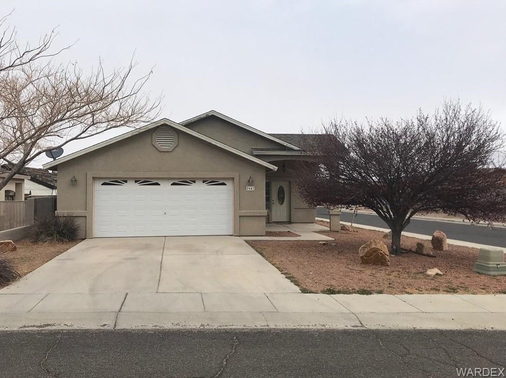 2647 Phoenix Ave, Kingman, AZ 86401-6335