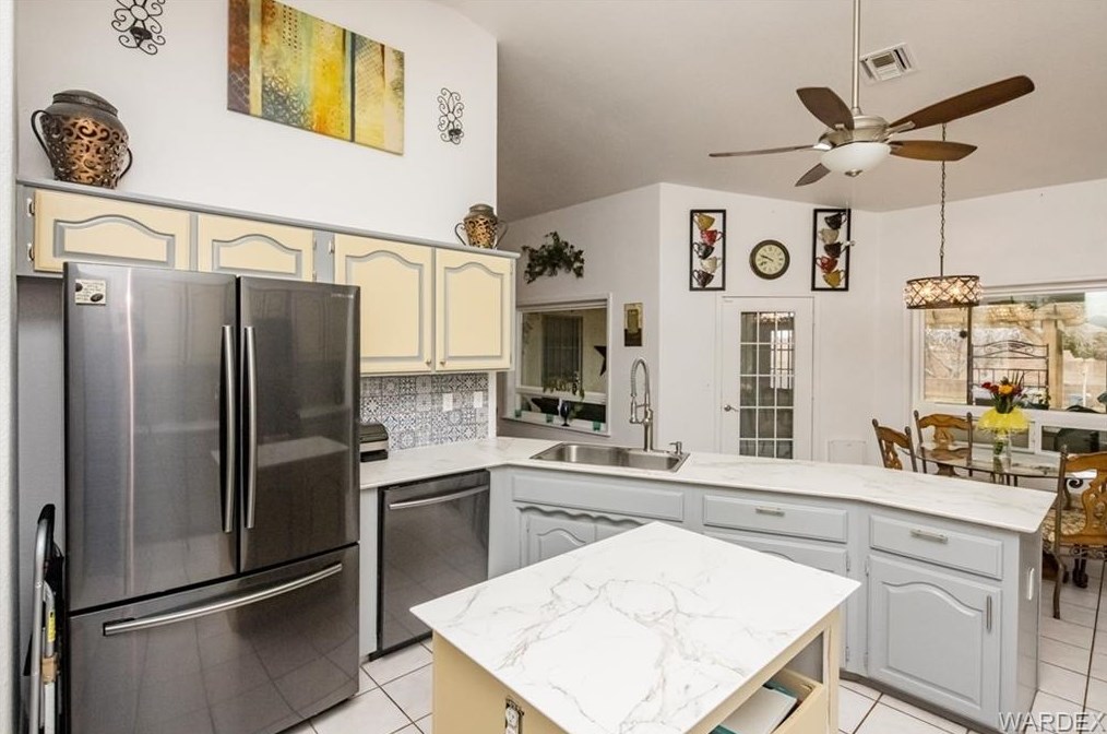 2591 Diamond Spur St, Kingman AZ 86401-7848 exterior