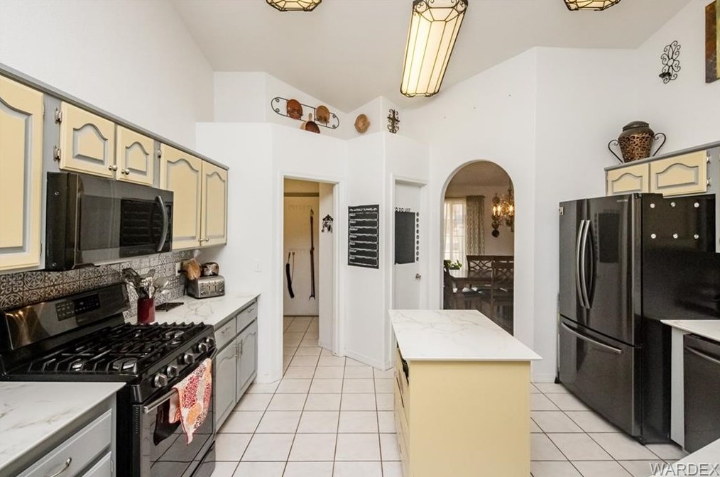 2591 Diamond Spur St, Kingman AZ 86401-7848 exterior