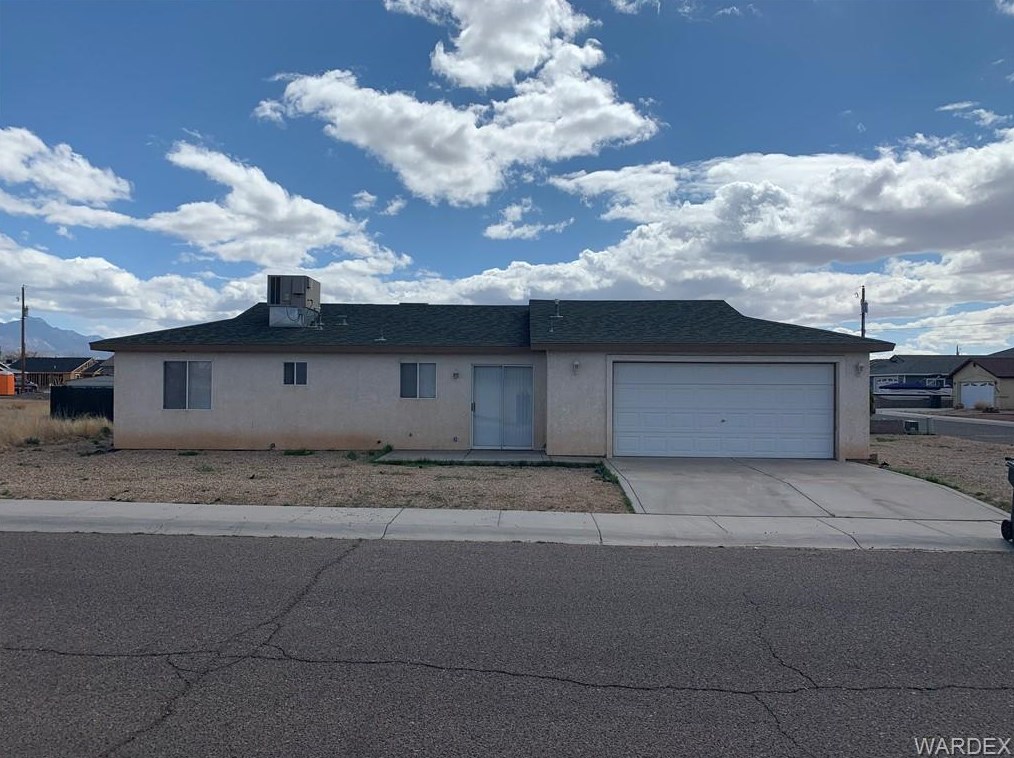 3684 Irving St, Kingman, AZ 86409-3120