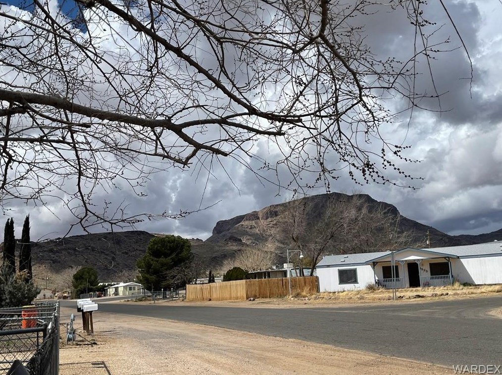 1550 Devlin Ave, Kingman AZ 86409-2207 exterior