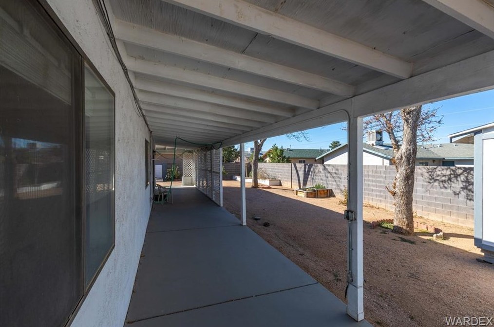 3585 Wl St, Kingman AZ 86409-3020 exterior