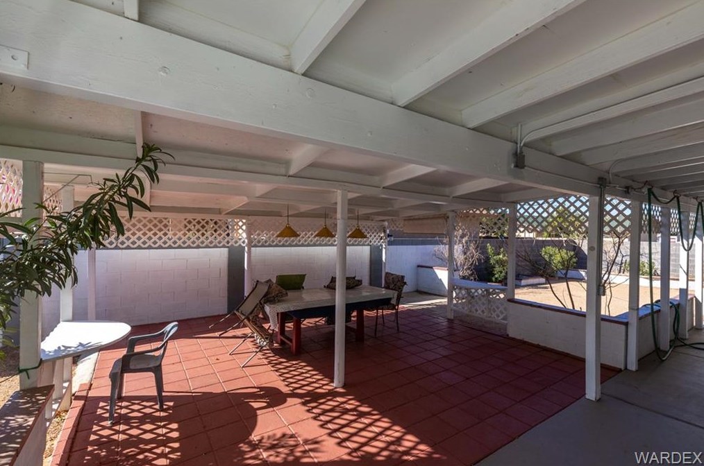 3585 Wl St, Kingman AZ 86409-3020 exterior