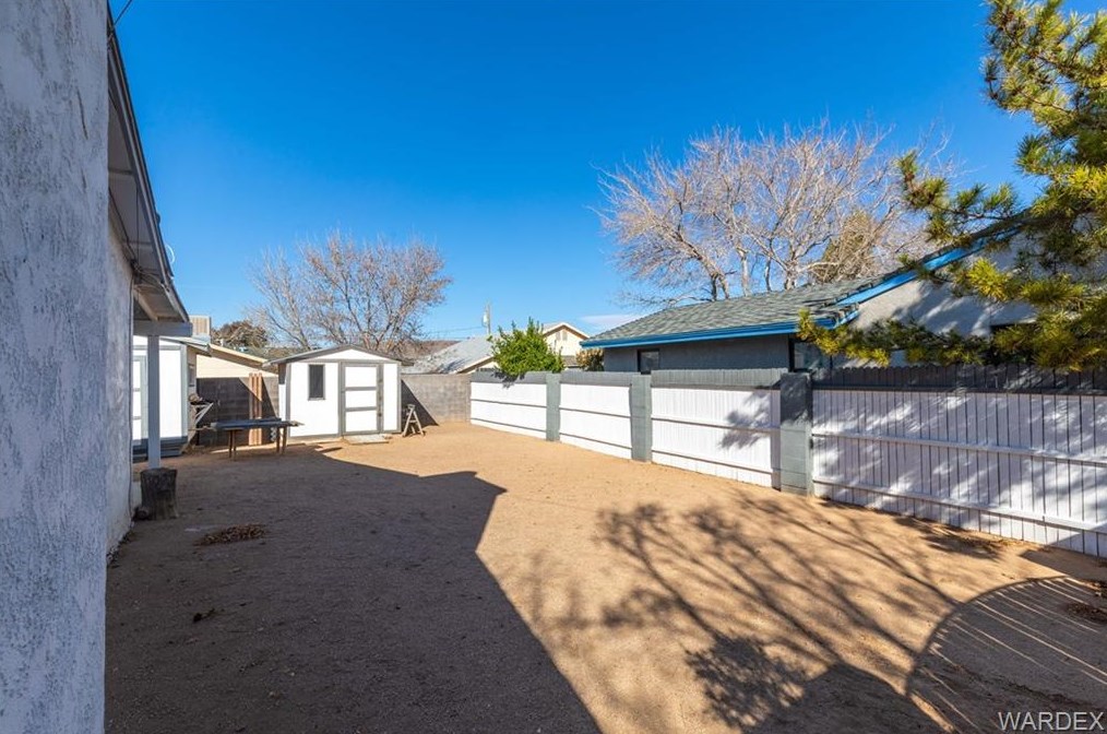 3585 Wl St, Kingman AZ 86409-3020 exterior