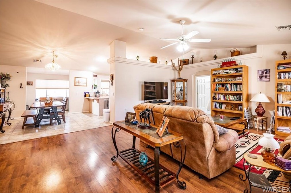 3778 Walleck Ranch Dr, Kingman, AZ 86409-0985