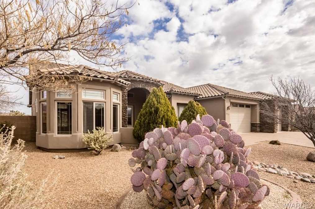 1511 Blue Flame St, Kingman, AZ 86409-7767