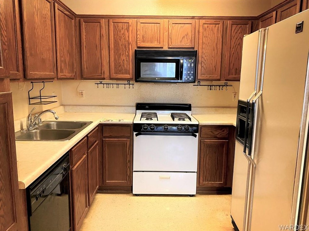 3310 Apache St, Kingman, AZ 86401-3808
