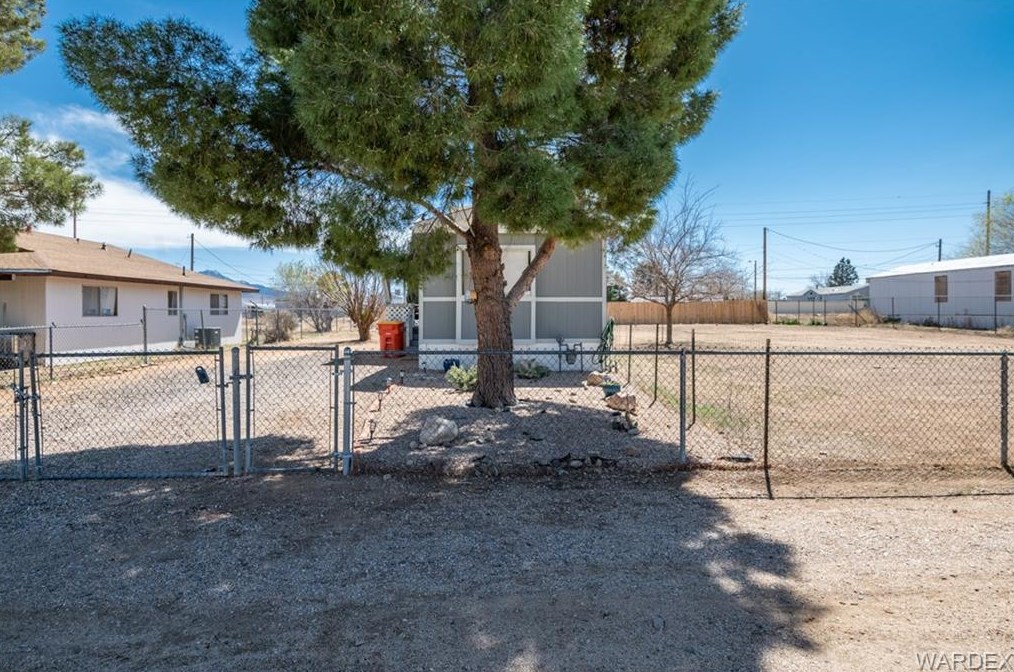 2930 Devlin Ave, Kingman AZ 86409-2207 exterior