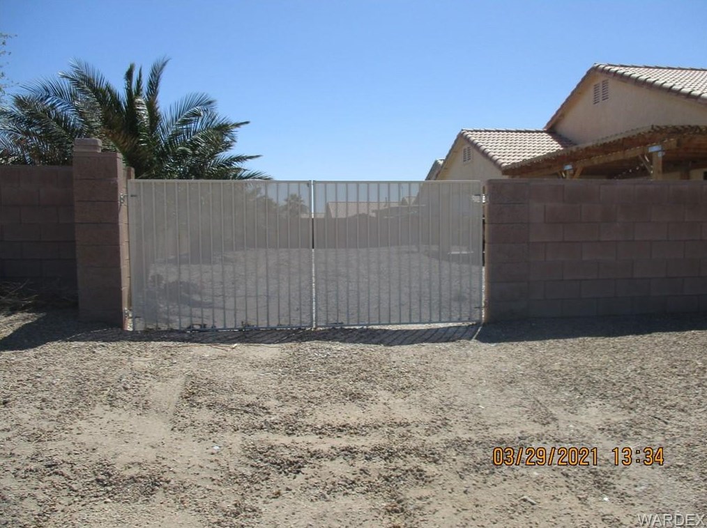 4754 S Whitegate Pl, Bullhead City, AZ 86426