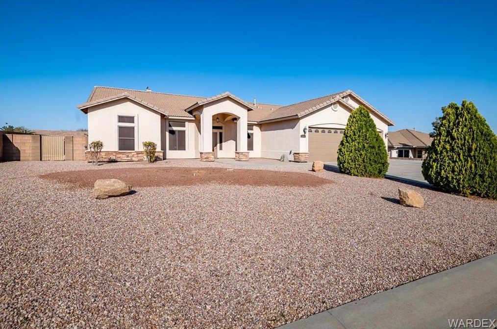 2905 Diamond Spur St, Kingman, AZ 86401-7851