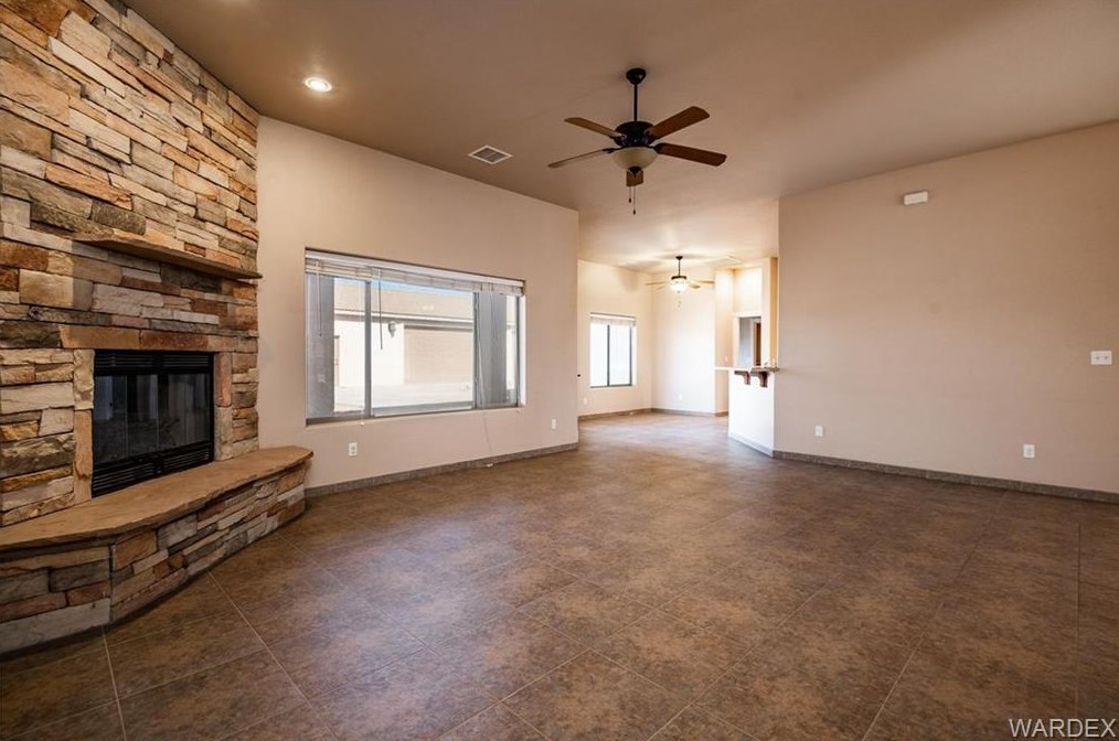 2905 Diamond Spur St, Kingman AZ 86401-7851 exterior