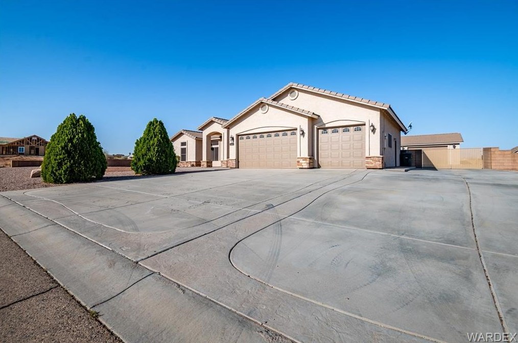 2905 Diamond Spur St, Kingman AZ 86401-7851 exterior