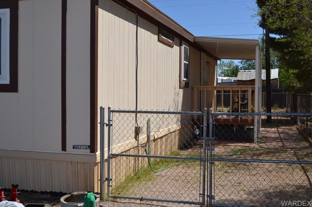 3084 Suffock Ave, Kingman, AZ 86409-1526