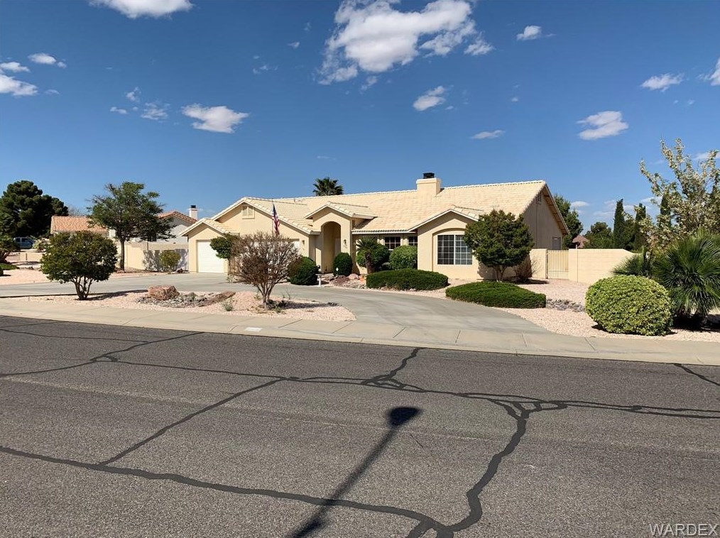 5532 Storm Cloud Dr, Kingman, AZ 86409-1795