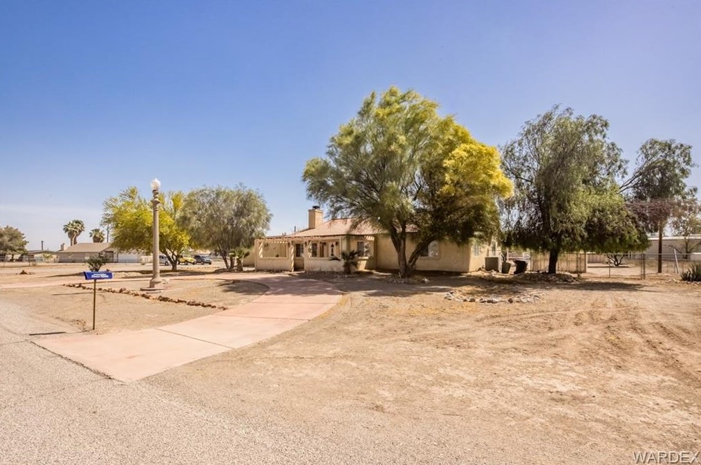 7142 S Martin Dr, Mohave Valley, AZ 86440