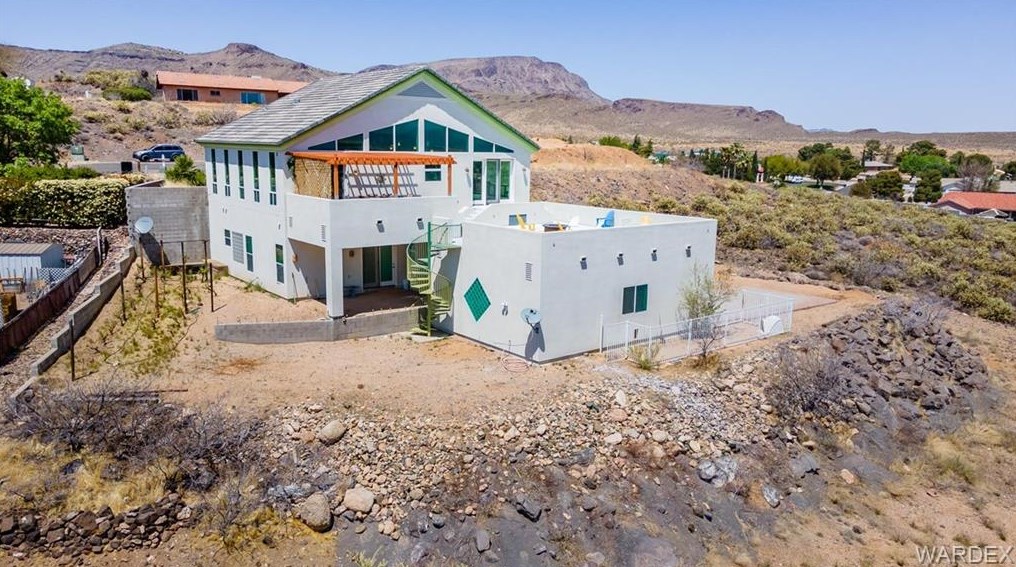 921 Crestwood Ln, Kingman, AZ 86409-6991