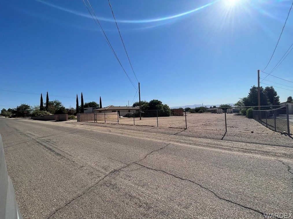 1650 Sierra Vista Ave, Kingman, AZ 86409-2471