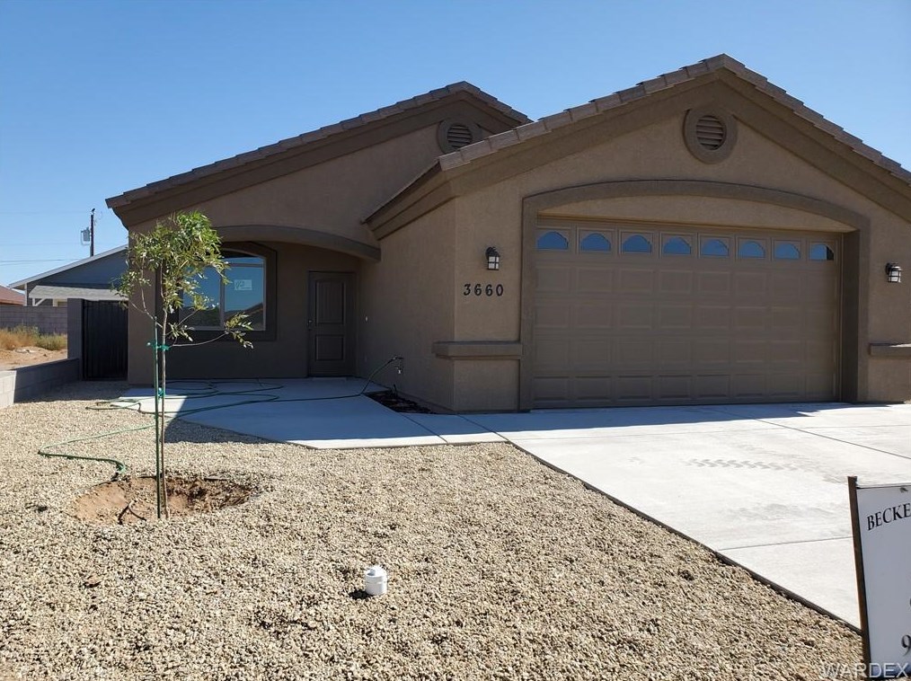 3661 Pearl St, Kingman, AZ 86401-3112