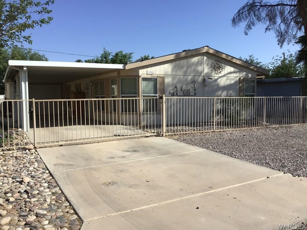 625 E Well St, Mohave Valley, AZ 86440