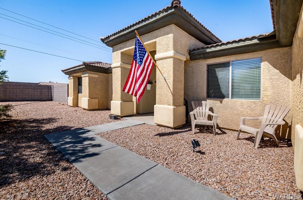 3896 Heather Ave, Kingman, AZ 86401-3845