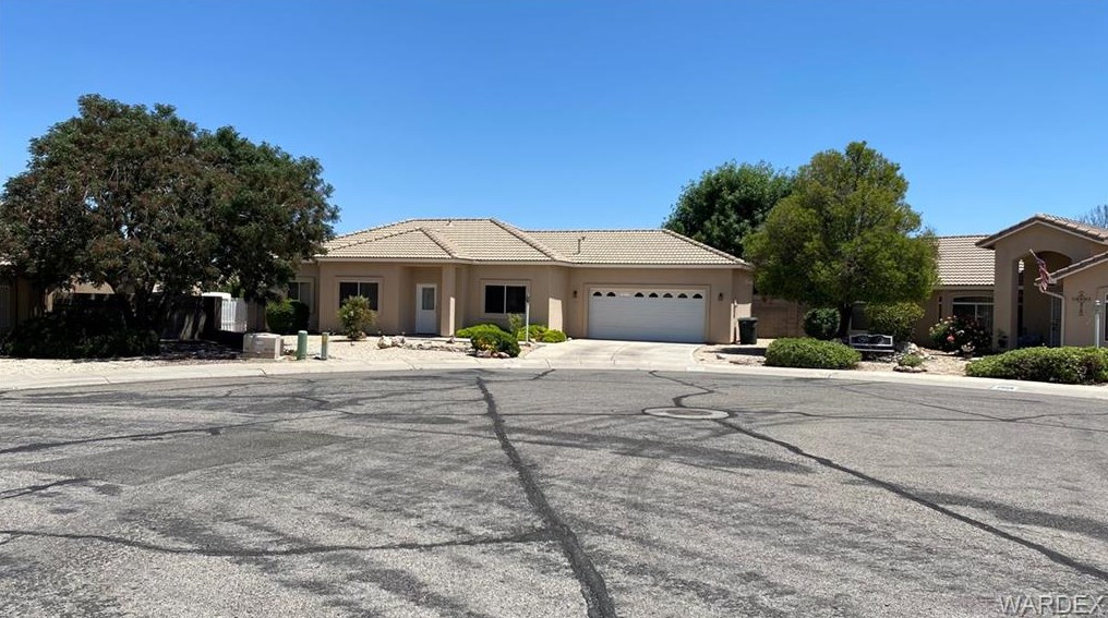2012 Clint Eastwood Way, Kingman, AZ 86409-0990