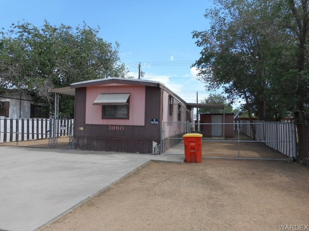 3890 Neal Ave, Kingman, AZ 86409-2595