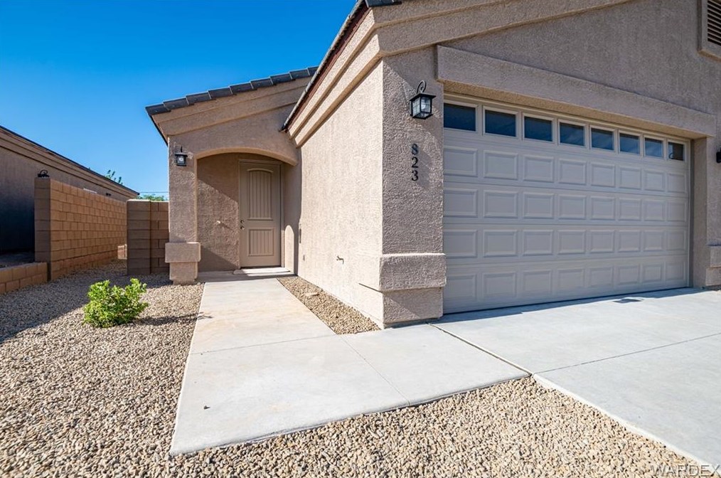 823 Pala Mesa Dr, Kingman, AZ 86409-3923