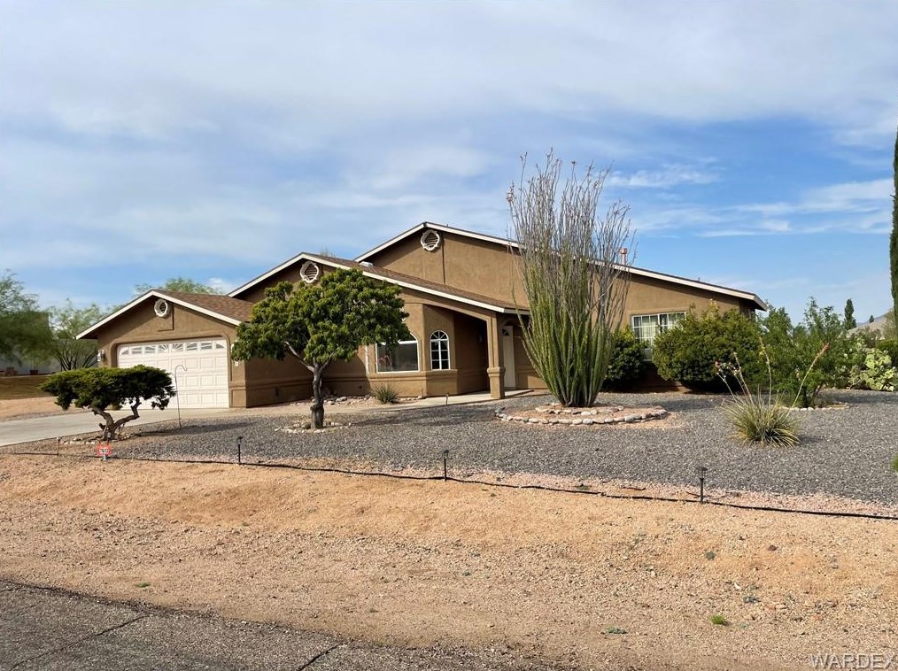 7692 Larkspur Dr, Kingman, AZ 86401-9531