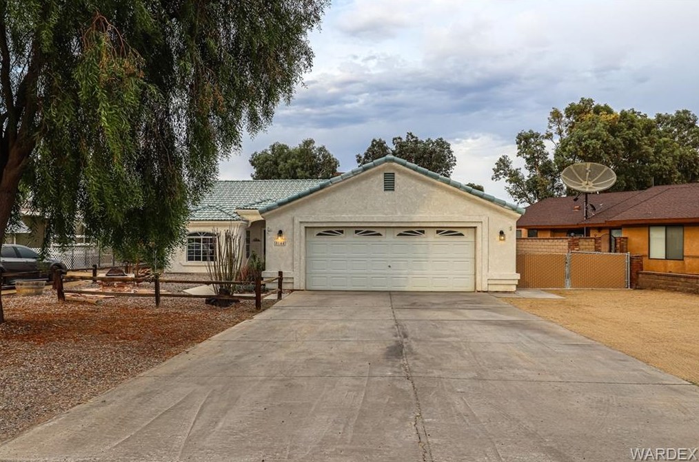 8144 S Aspen Dr, Mohave Valley, AZ 86440
