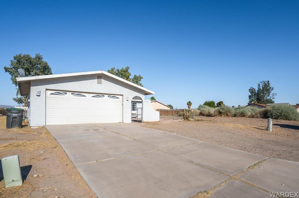 9902 S Phoenix Dr, Mohave Valley, AZ 86440