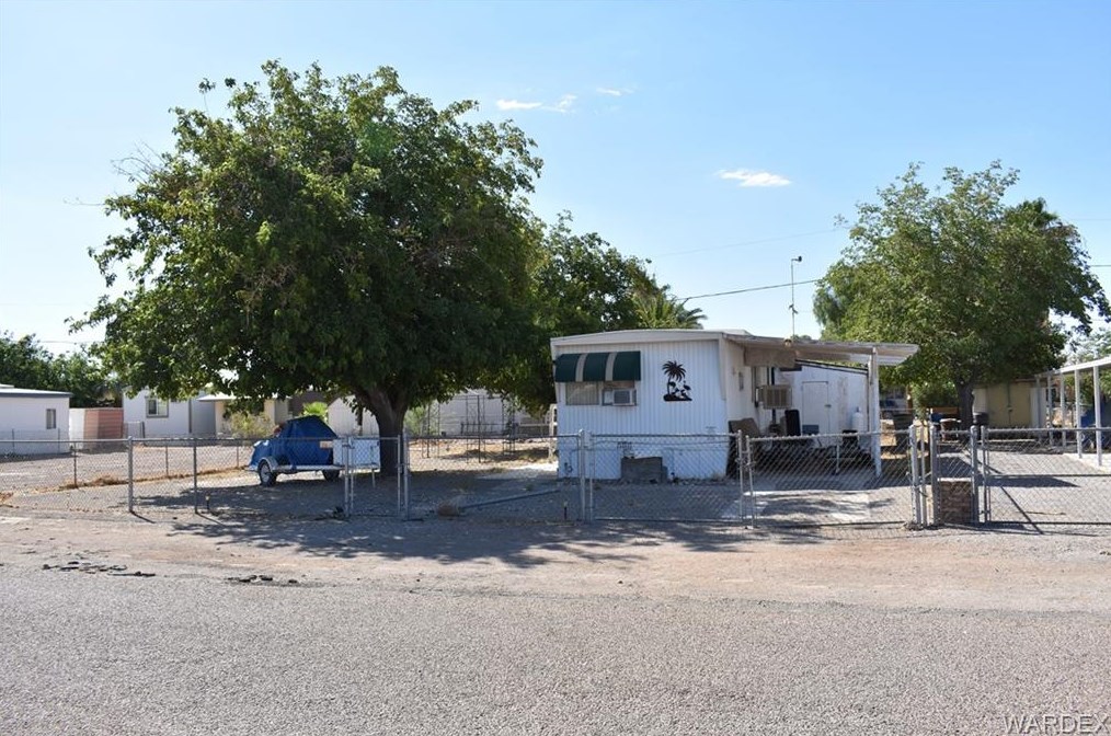 640 E A St, Mohave Valley, AZ 86440