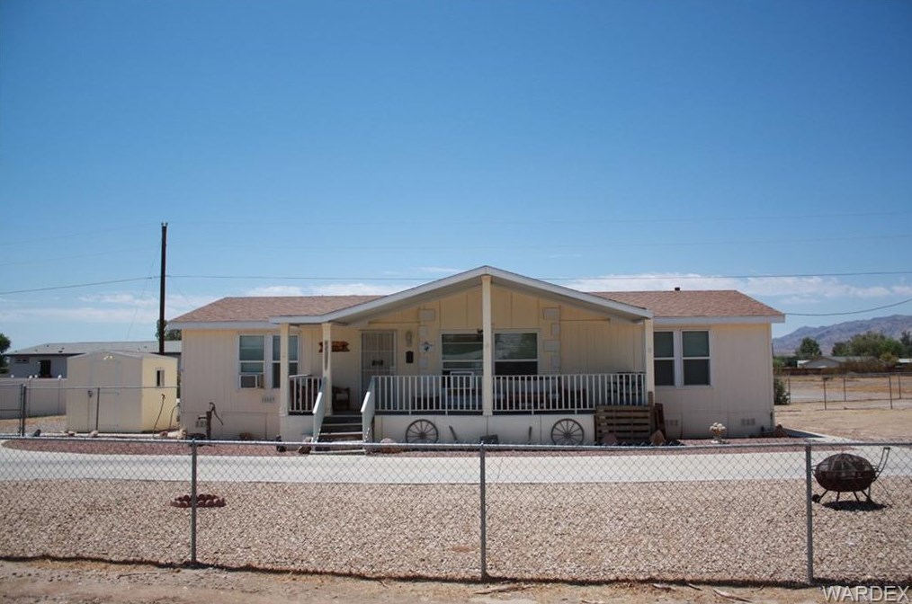 10089 S Plantation Dr, Mohave Valley, AZ 86440