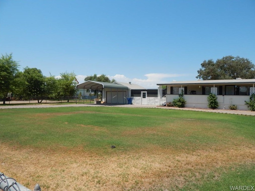 1585 E Magellan Dr, Mohave Valley, AZ 86440
