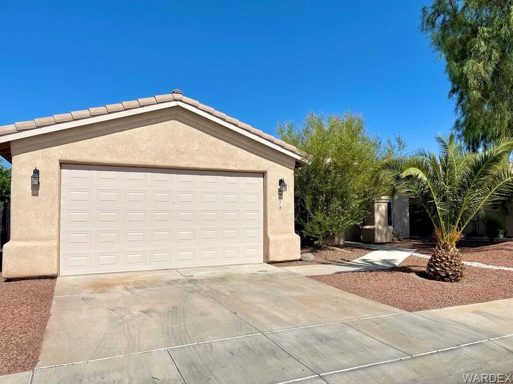 9074 S Emory Oak Dr, Mohave Valley, AZ 86440