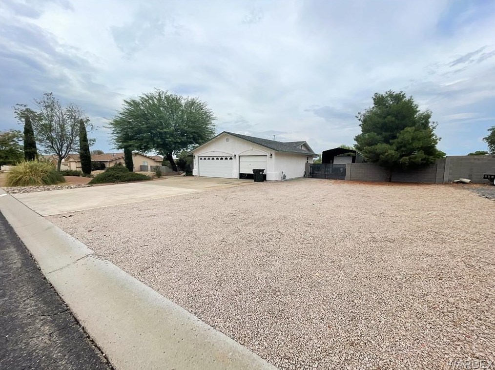 2658 Bar Boot St, Kingman, AZ 86401-7351