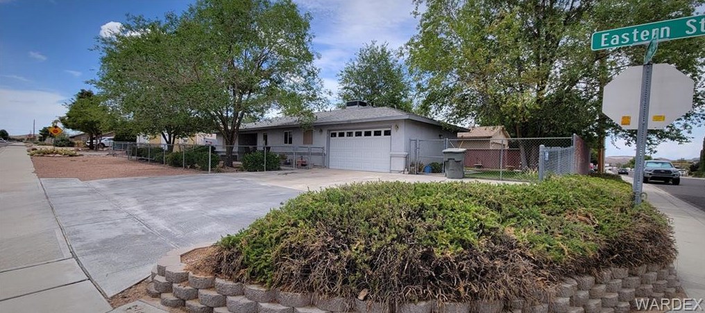 1315 Eastern St, Kingman, AZ 86401-5292