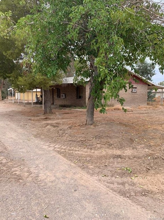 1684 E Valley Dr, Mohave Valley, AZ 86440