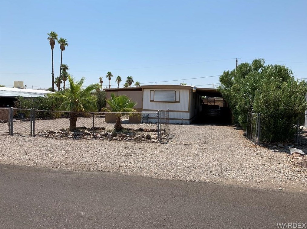1072 Holly St, Bullhead City, AZ 86442