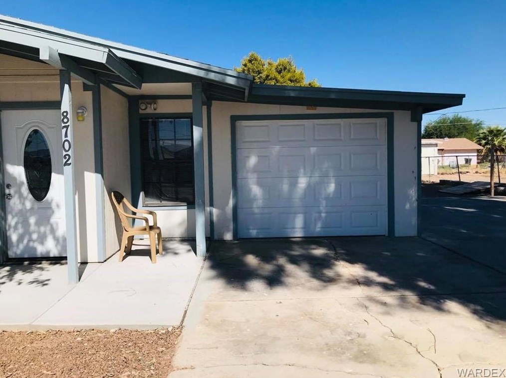8702 S Sycamore St, Mohave Valley, AZ 86440