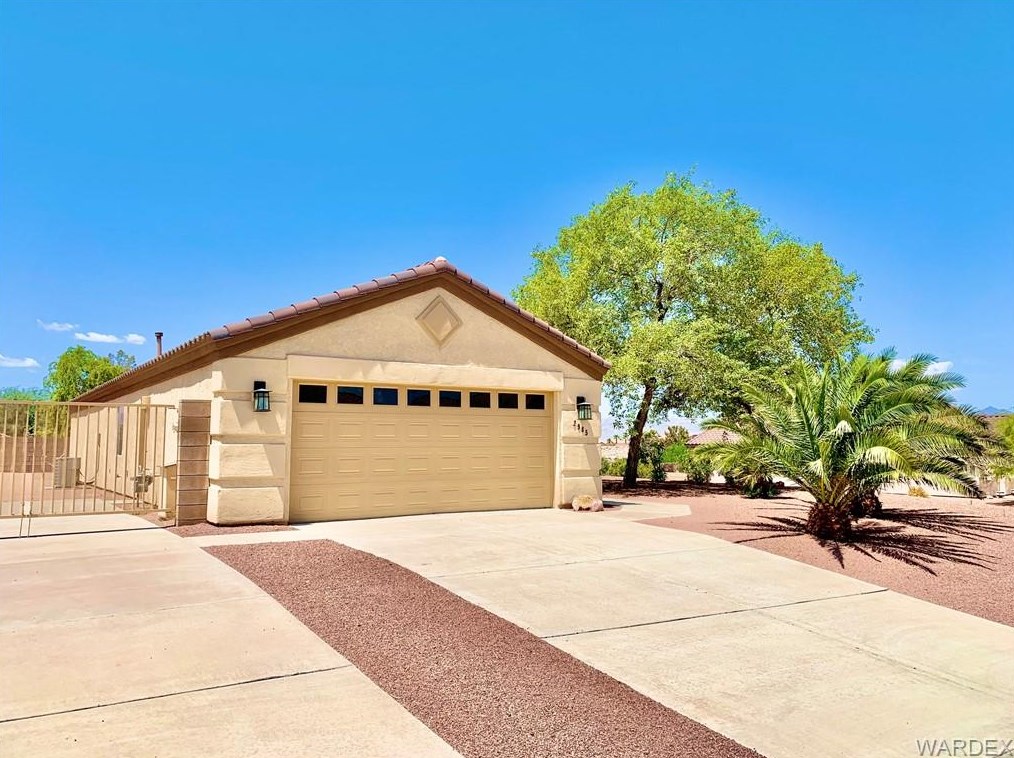 2985 Carefree Dr, Bullhead City, AZ 86442