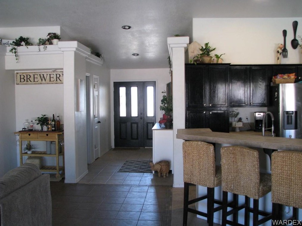 2411 E Saguaro Dr, Mohave Valley, AZ 86440