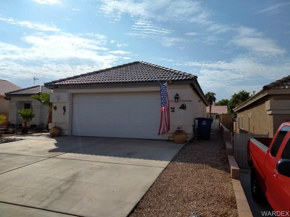2094 E Sundance Dr, Bullhead City, AZ 86426