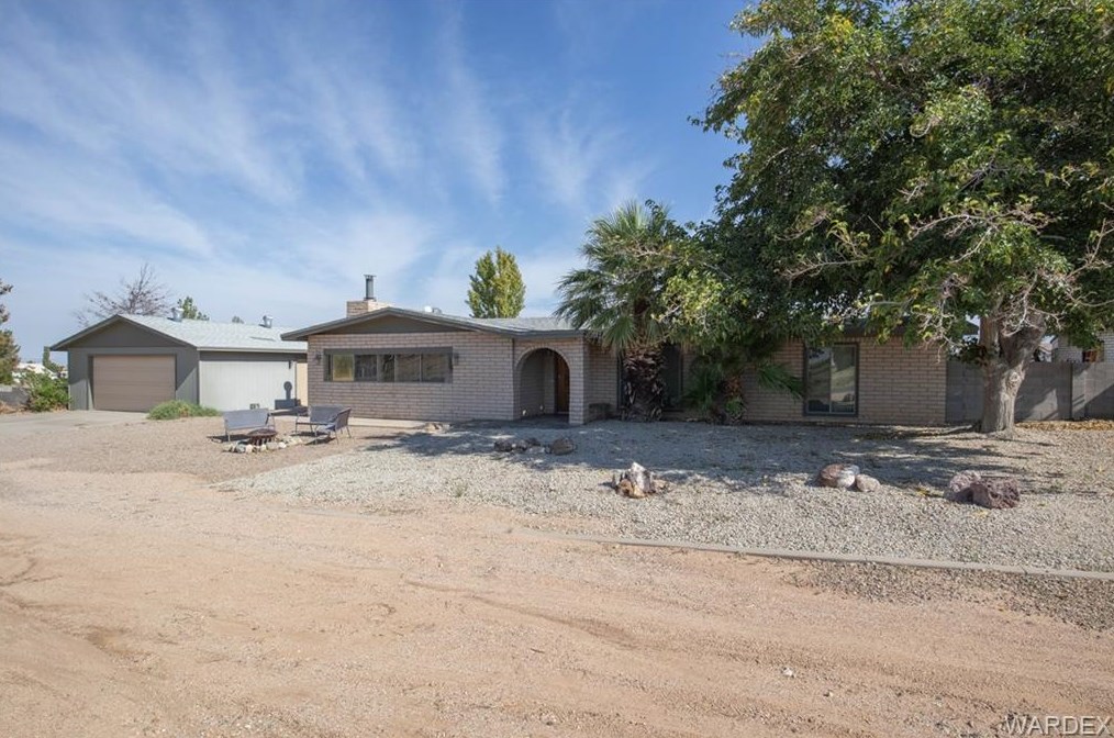 9668 Pebble Dr, Kingman, AZ 86401-9774